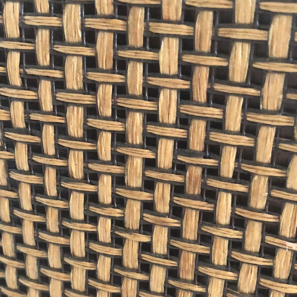 Picnic basket large woven straw with metal handles circa 1970 very sturdy Amish - Picture 3 of 10